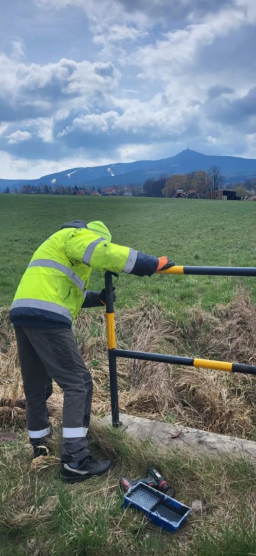 Stavební práce, zeleň i mobiliář
