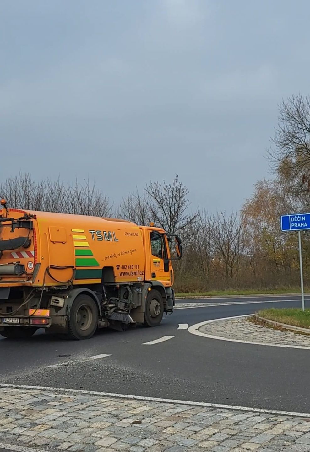 Na čem aktuálně pracujeme? Ořezy, nálety, úklid a opravy košů.